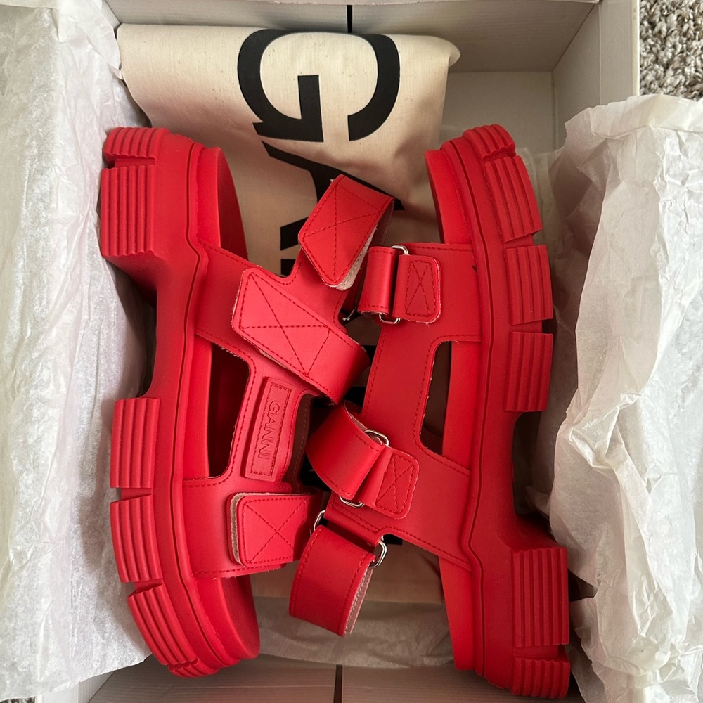 GANNI red sandals